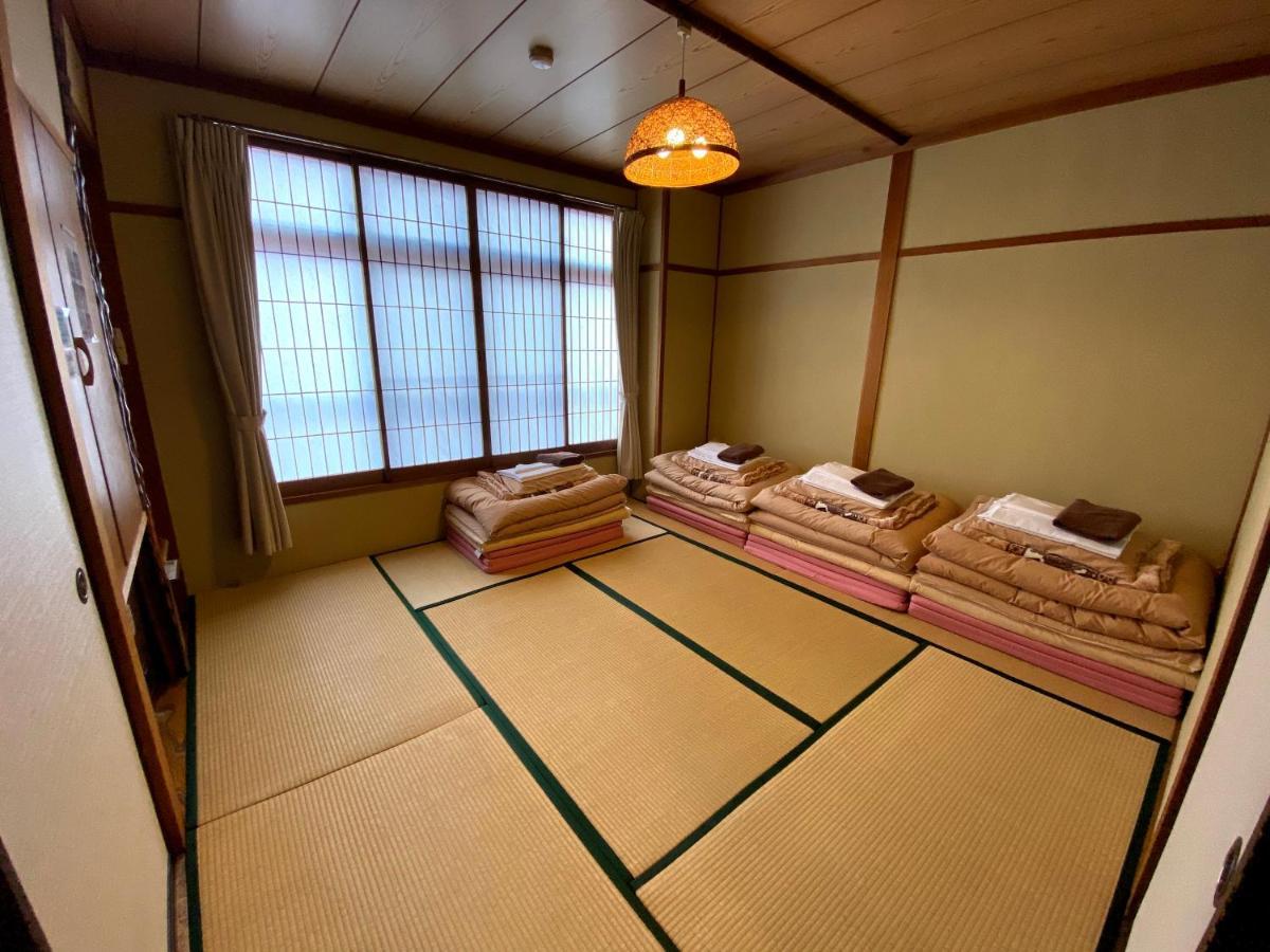 J-Hoppers Hida Takayama Guest House Kültér fotó