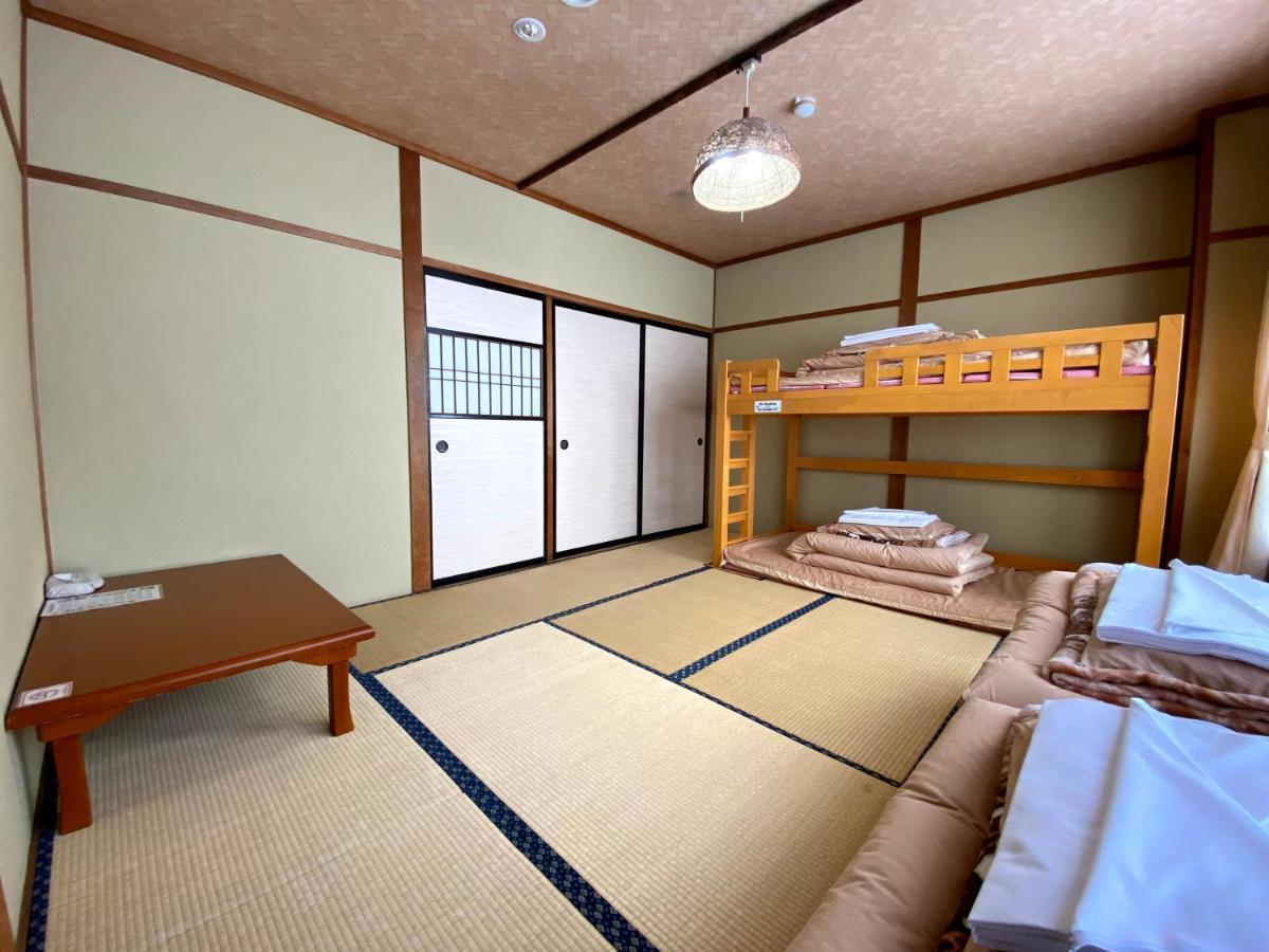 J-Hoppers Hida Takayama Guest House Kültér fotó